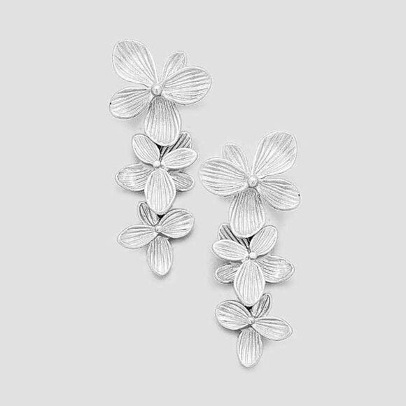 5/$25 Triple Metal Flower Matte Silver Earrings - Picture 1 of 7